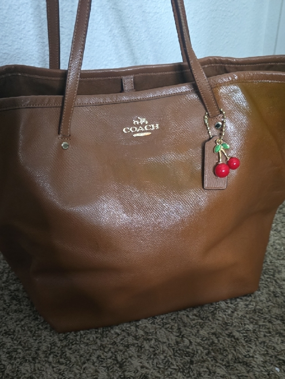 Coach Brown Leather Large Tote Bag W/ Gold Hardware (GOOD)(READ)✨️🤎✨️ - Picture 4 of 15
